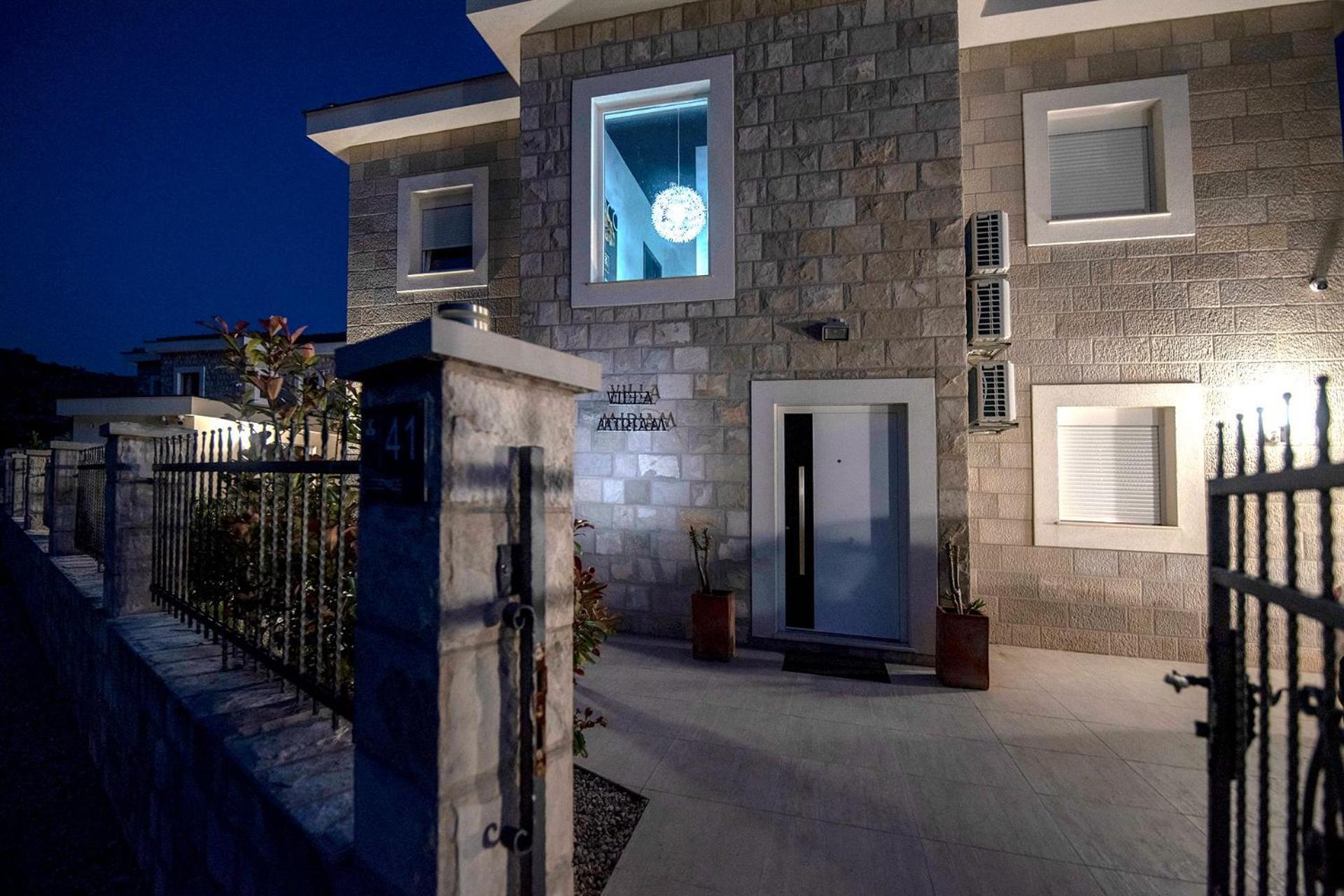 Luxury Villa Miriam With Private Pool And Jet Pool Near Dubrovnik Ivanica 외부 사진